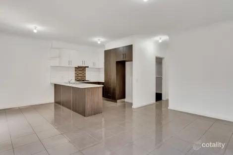 Property photo of 1/35 Red Robin Road Truganina VIC 3029