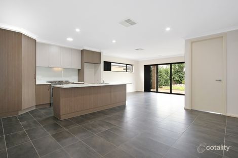 Property photo of 24 Ruthven Circuit Wodonga VIC 3690