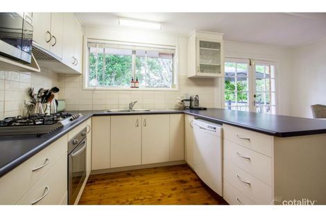 Property photo of 33 Barrymount Crescent Mount Lofty QLD 4350