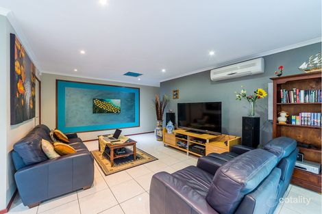 Property photo of 16 Dromana Crescent Helensvale QLD 4212