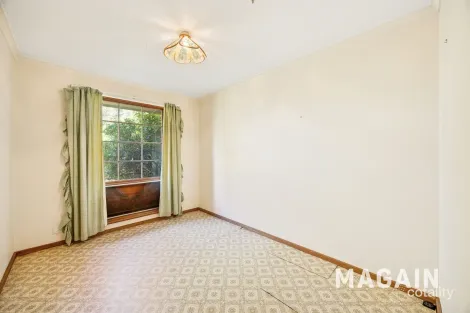 Property photo of 1 Taylors Road West Aberfoyle Park SA 5159