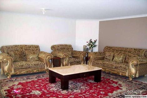 2 Mcnamara Pl, Marangaroo, WA 6064