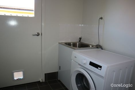Property photo of 3 Berthun Street Emerald QLD 4720