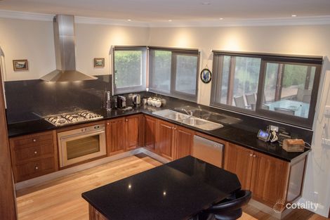 Property photo of 19 Supreme Close Koo Wee Rup VIC 3981