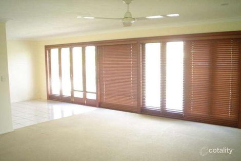 59 Vatakoula Pde, Mermaid Waters, QLD 4218