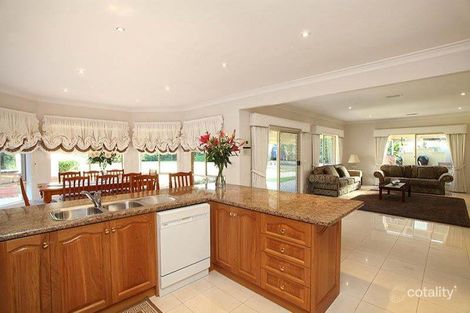 Property photo of 31 The Regency Hillside VIC 3037