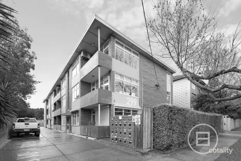 13/299 Dandenong Rd, Prahran, VIC 3181