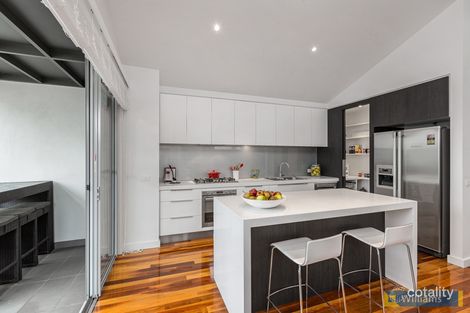 Property photo of 2 Sunset Drive Williamstown VIC 3016