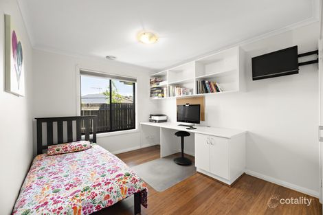 Property photo of 8 Gage Place Macgregor ACT 2615