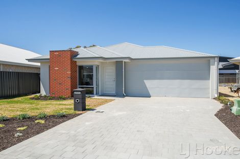 22 Carbunup Cl, South Guildford, WA 6055