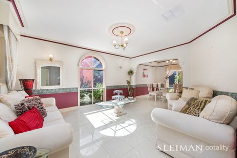 Property photo of 4 Wentworth Drive Taylors Lakes VIC 3038
