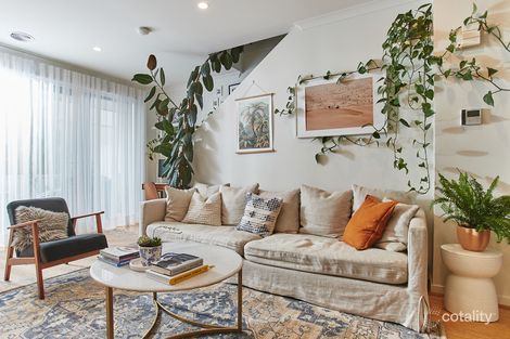 Property photo of 6 Aviary Grove Thornbury VIC 3071