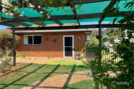 2 De Salis Dr, Junee, NSW 2663