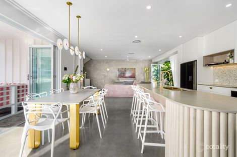 1/4 Twenty Eighth Ave, Palm Beach, QLD 4221