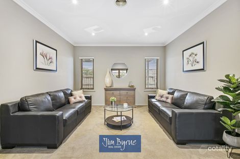 Property photo of 5 Glover Close Pakenham VIC 3810