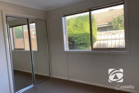 Property photo of 3/8 Jamieson Court Pakenham VIC 3810