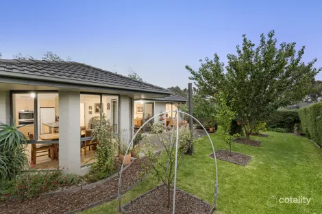 Property photo of 25 Matthew Circuit Hastings VIC 3915