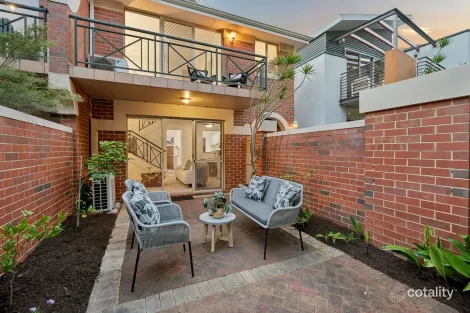 2/153 Derby Rd, Shenton Park, WA 6008