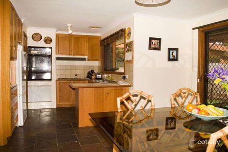 Property photo of 14 Kalista Crescent Watsonia North VIC 3087