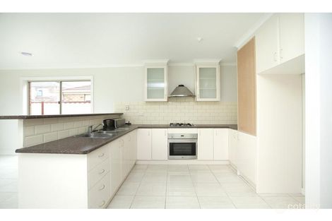 Property photo of 14 Peppermint Grove Cairnlea VIC 3023