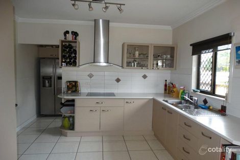Property photo of 245 Wondall Road Wynnum West QLD 4178