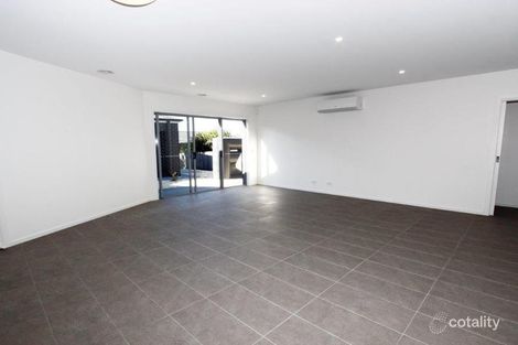 Property photo of 1/8 Booral Court Grovedale VIC 3216