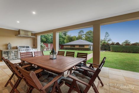 Property photo of 17-19 Pine Avenue Park Orchards VIC 3114