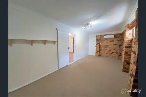 Property photo of 21 Crestwood Drive Camira QLD 4300