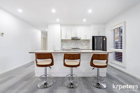Property photo of 5 Eskdale Court Pakenham VIC 3810