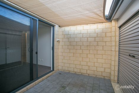 Property photo of 3 Paroo Way Wandi WA 6167