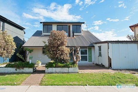 Property photo of 22 Eames Avenue Stockton NSW 2295