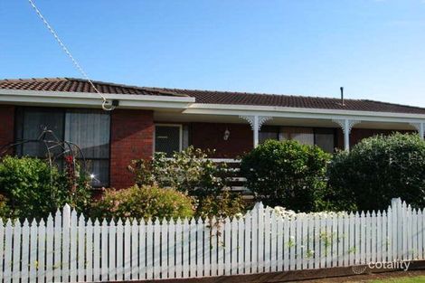 10 Uebergang St, Port Fairy, VIC 3284