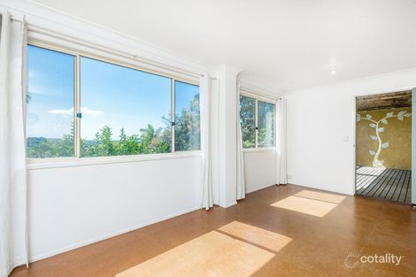 Property photo of 50 Tongarra Drive Ocean Shores NSW 2483