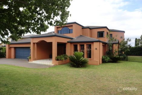 17 Glen Eagles Dr, Middle Ridge, QLD 4350
