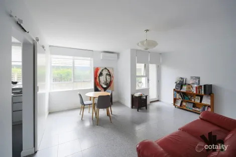 10/5-7 Mooltan St, Travancore, VIC 3032