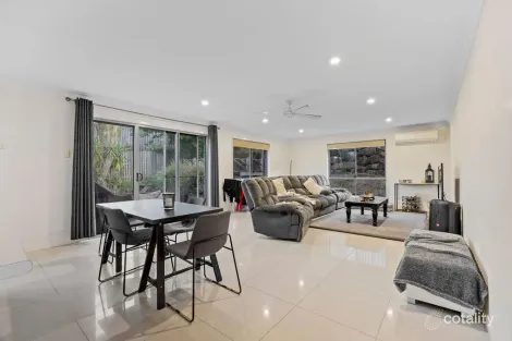 Property photo of 35 Manning Circuit Pacific Pines QLD 4211