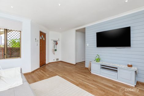 Property photo of 27 Ravenscroft Way Kelmscott WA 6111
