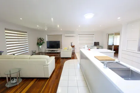 Property photo of 10 Strathdee Court Ayr QLD 4807