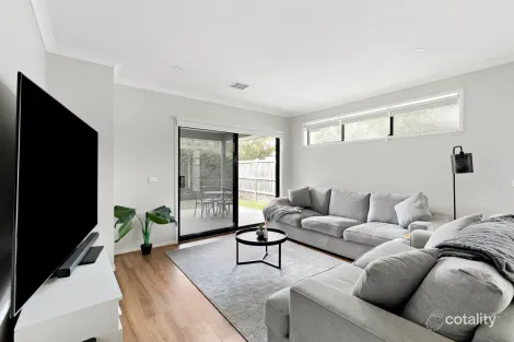 Property photo of 28 Carlingford Road Mickleham VIC 3064