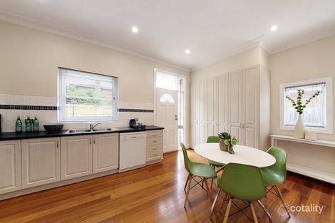 Property photo of 18 Elm Grove McKinnon VIC 3204