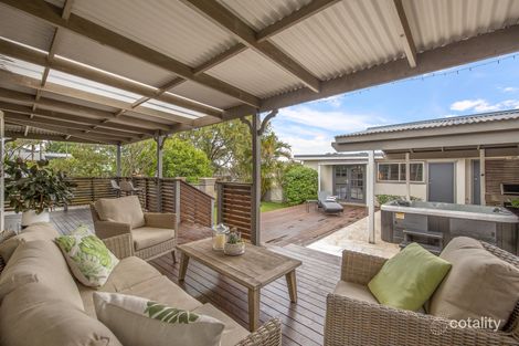 30 Coonanga Ave, Budgewoi, NSW 2262