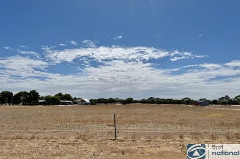 4 Dovey Ct, Gwambygine, WA 6302