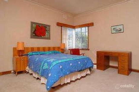 Property photo of 4 Riddle Street Bentleigh VIC 3204