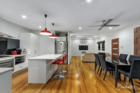 45 Armstrong Rd, Cannon Hill, QLD 4170