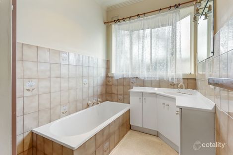 Property photo of 18 Douglas Street Ashwood VIC 3147