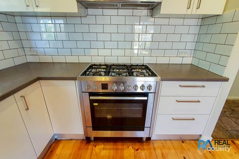 Property photo of 6 Pound Road Hampton Park VIC 3976