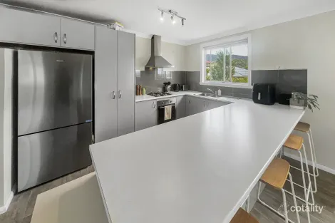 Property photo of 4 Miller Crescent Mudgee NSW 2850