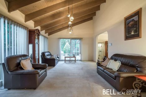 Property photo of 6 York Court Warranwood VIC 3134