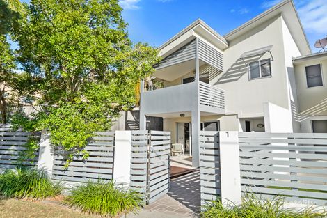 Property photo of 1/35 Rutland Street Coorparoo QLD 4151