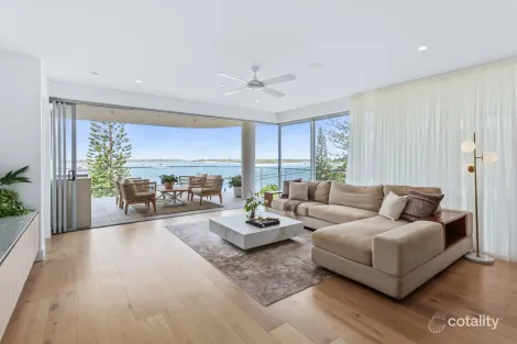 2/536 Marine Pde, Biggera Waters, QLD 4216